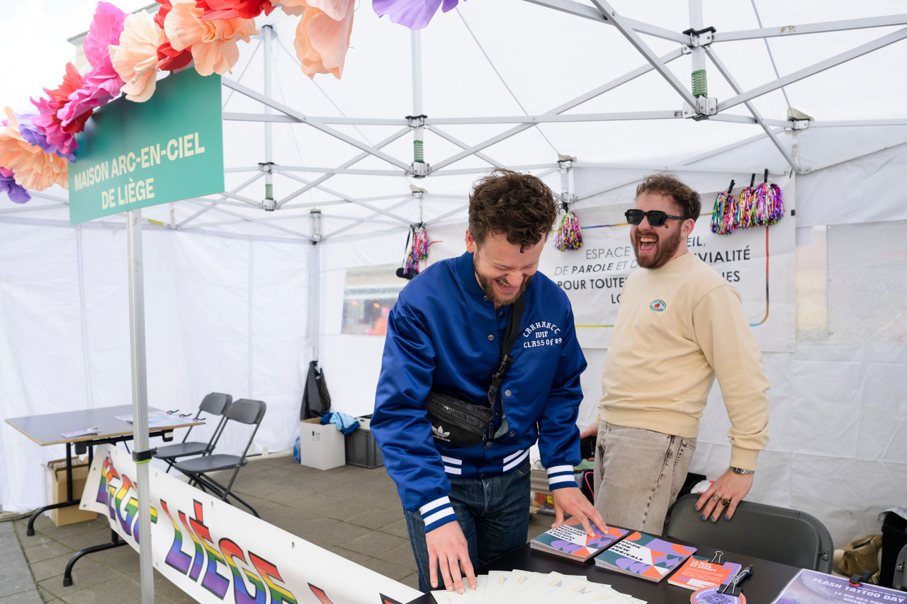 Bruxelles, 16/05/2026 - La pride fête ses 30 ans: Trente ans de luttes, de fierté et de visibilisation de la communauté LGBTQIA+. Le thème choisi pour 2026 reflète les enjeux d'un monde sous tension : When Times Get Darker, We Shine Brighter. Un message puissant et fédérateur, plus nécessaire que jamais dans un contexte international troublé où les droits de la communauté LGBTQIA+ sont constamment remis en cause.